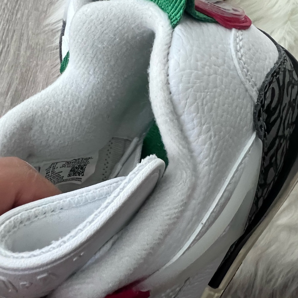 Men’s Jordan Spizike Low - Picture 14 of 16
